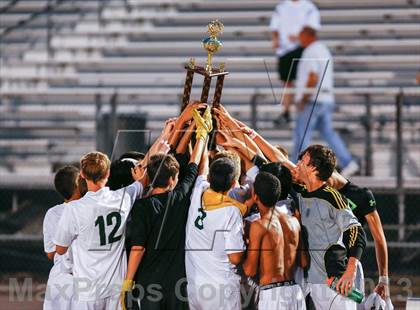 Thumbnail 2 in King vs. Sickles  photogallery.