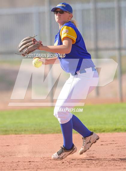 Thumbnail 3 in Casa Grande @ Tempe photogallery.