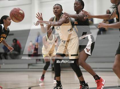 Thumbnail 3 in Long Beach Poly vs Etiwanda (Troy Classic) photogallery.