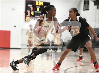 Thumbnail 3 in Long Beach Poly vs Etiwanda (Troy Classic) photogallery.