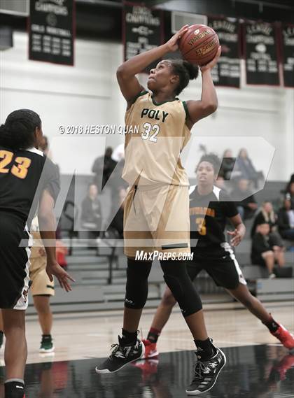 Thumbnail 2 in Long Beach Poly vs Etiwanda (Troy Classic) photogallery.