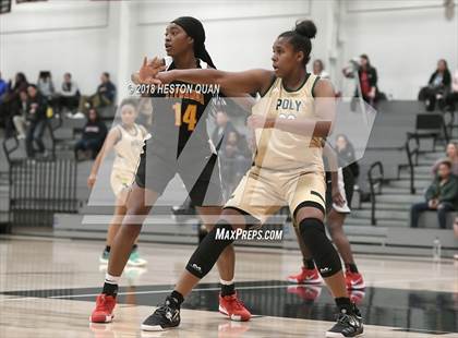 Thumbnail 2 in Long Beach Poly vs Etiwanda (Troy Classic) photogallery.