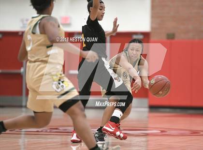 Thumbnail 2 in Long Beach Poly vs Etiwanda (Troy Classic) photogallery.