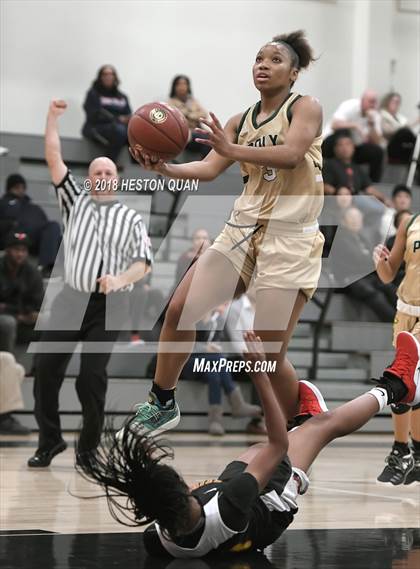 Thumbnail 2 in Long Beach Poly vs Etiwanda (Troy Classic) photogallery.