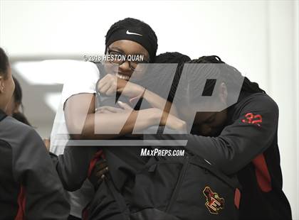Thumbnail 1 in Long Beach Poly vs Etiwanda (Troy Classic) photogallery.
