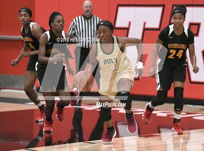 Thumbnail 2 in Long Beach Poly vs Etiwanda (Troy Classic) photogallery.