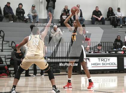 Thumbnail 2 in Long Beach Poly vs Etiwanda (Troy Classic) photogallery.