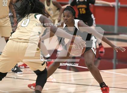 Thumbnail 2 in Long Beach Poly vs Etiwanda (Troy Classic) photogallery.