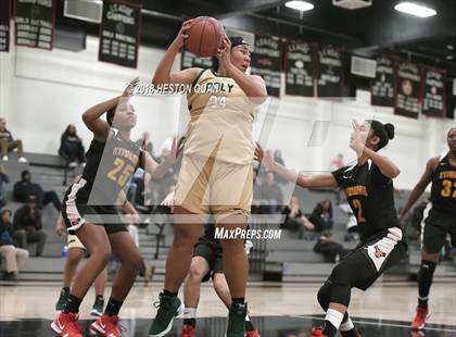 Thumbnail 1 in Long Beach Poly vs Etiwanda (Troy Classic) photogallery.