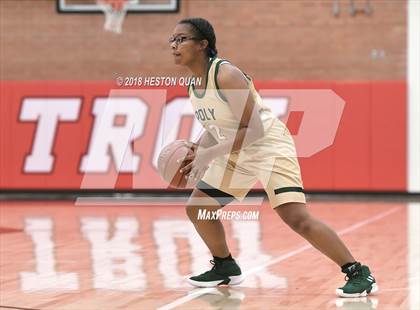 Thumbnail 3 in Long Beach Poly vs Etiwanda (Troy Classic) photogallery.