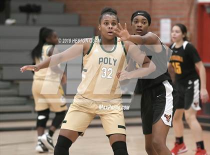 Thumbnail 1 in Long Beach Poly vs Etiwanda (Troy Classic) photogallery.