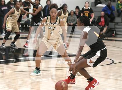 Thumbnail 2 in Long Beach Poly vs Etiwanda (Troy Classic) photogallery.