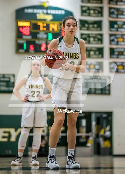 Thumbnail 2 in Loudoun Valley vs James Wood (VHSL Region 4C Semifinal) photogallery.