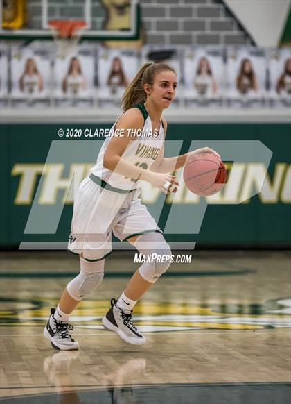 Thumbnail 3 in Loudoun Valley vs James Wood (VHSL Region 4C Semifinal) photogallery.