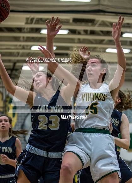 Thumbnail 1 in Loudoun Valley vs James Wood (VHSL Region 4C Semifinal) photogallery.