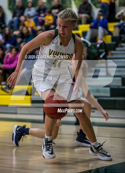 Thumbnail 3 in Loudoun Valley vs James Wood (VHSL Region 4C Semifinal) photogallery.