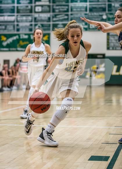 Thumbnail 1 in Loudoun Valley vs James Wood (VHSL Region 4C Semifinal) photogallery.