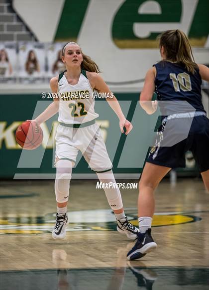 Thumbnail 1 in Loudoun Valley vs James Wood (VHSL Region 4C Semifinal) photogallery.