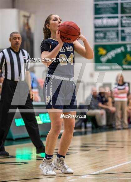 Thumbnail 3 in Loudoun Valley vs James Wood (VHSL Region 4C Semifinal) photogallery.