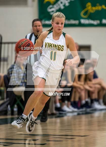 Thumbnail 2 in Loudoun Valley vs James Wood (VHSL Region 4C Semifinal) photogallery.