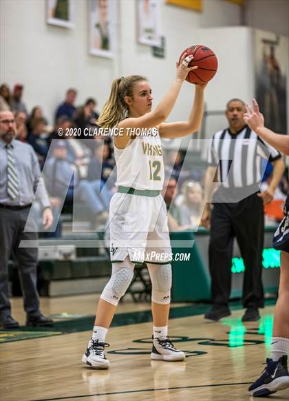 Thumbnail 1 in Loudoun Valley vs James Wood (VHSL Region 4C Semifinal) photogallery.