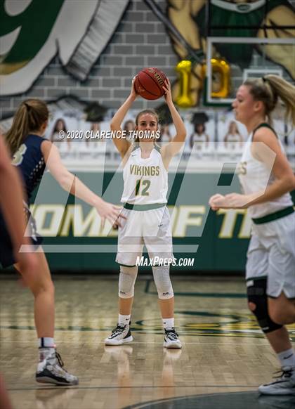 Thumbnail 2 in Loudoun Valley vs James Wood (VHSL Region 4C Semifinal) photogallery.