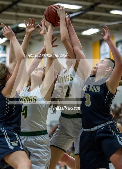 Thumbnail 2 in Loudoun Valley vs James Wood (VHSL Region 4C Semifinal) photogallery.