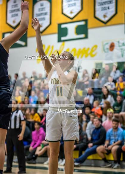 Thumbnail 3 in Loudoun Valley vs James Wood (VHSL Region 4C Semifinal) photogallery.