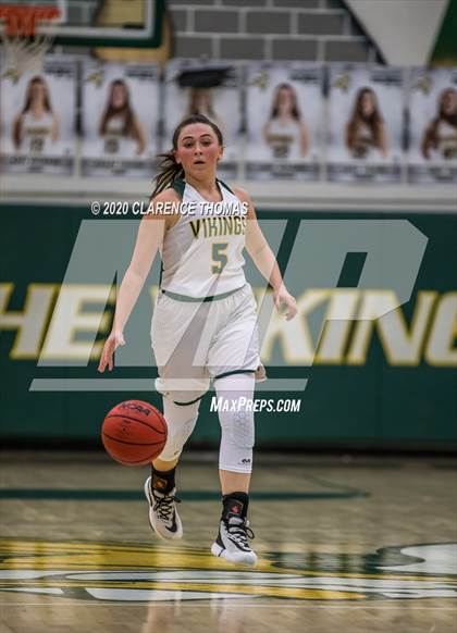 Thumbnail 3 in Loudoun Valley vs James Wood (VHSL Region 4C Semifinal) photogallery.