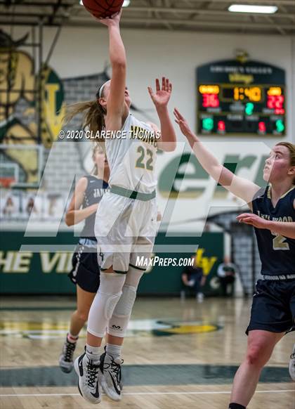 Thumbnail 1 in Loudoun Valley vs James Wood (VHSL Region 4C Semifinal) photogallery.