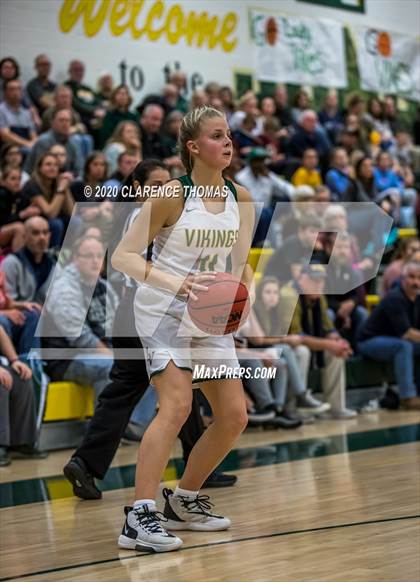 Thumbnail 3 in Loudoun Valley vs James Wood (VHSL Region 4C Semifinal) photogallery.