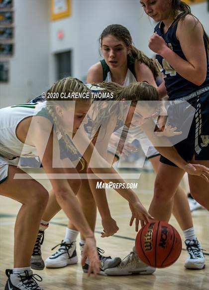 Thumbnail 1 in Loudoun Valley vs James Wood (VHSL Region 4C Semifinal) photogallery.