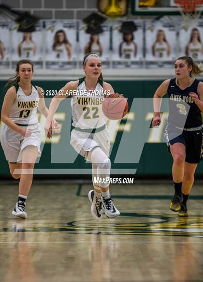 Thumbnail 1 in Loudoun Valley vs James Wood (VHSL Region 4C Semifinal) photogallery.