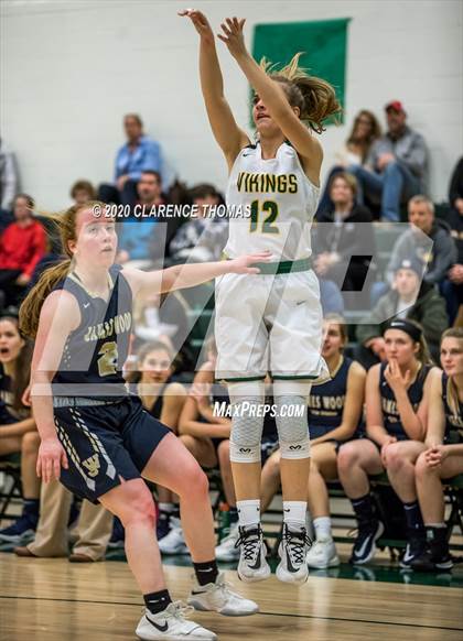 Thumbnail 2 in Loudoun Valley vs James Wood (VHSL Region 4C Semifinal) photogallery.