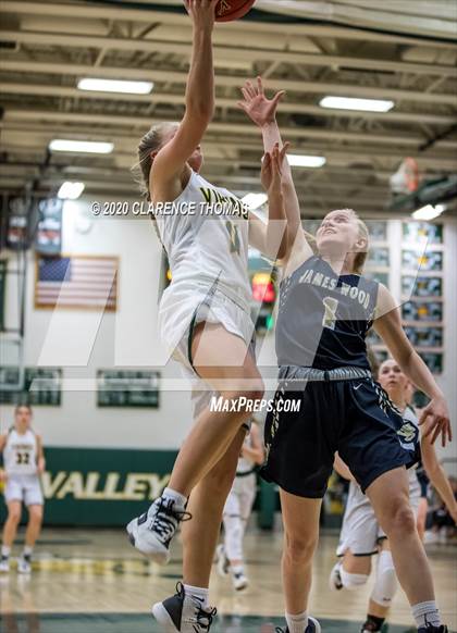 Thumbnail 3 in Loudoun Valley vs James Wood (VHSL Region 4C Semifinal) photogallery.