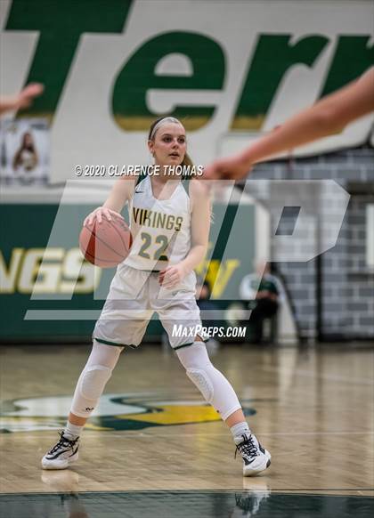 Thumbnail 2 in Loudoun Valley vs James Wood (VHSL Region 4C Semifinal) photogallery.