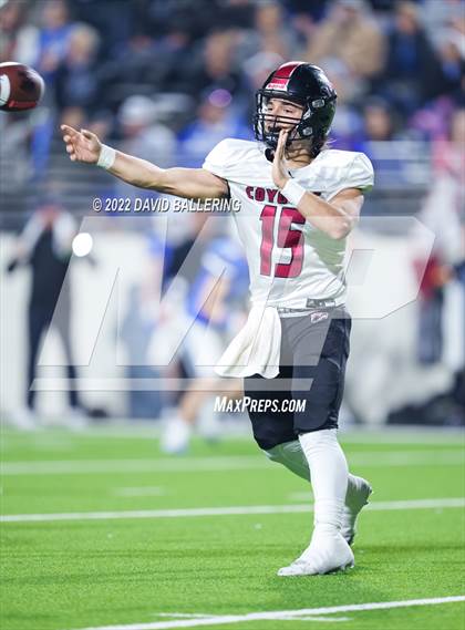 Thumbnail 1 in Decatur vs Wichita Falls (UIL 4A D1 Quarterfinal Playoff) photogallery.