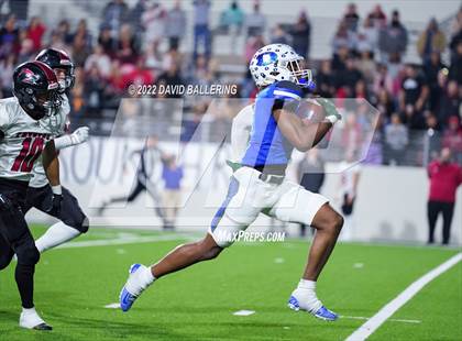 Thumbnail 2 in Decatur vs Wichita Falls (UIL 4A D1 Quarterfinal Playoff) photogallery.