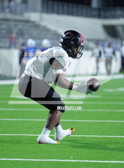 Thumbnail 1 in Decatur vs Wichita Falls (UIL 4A D1 Quarterfinal Playoff) photogallery.