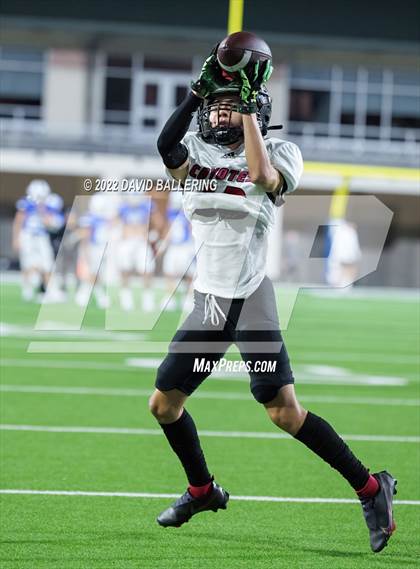 Thumbnail 1 in Decatur vs Wichita Falls (UIL 4A D1 Quarterfinal Playoff) photogallery.