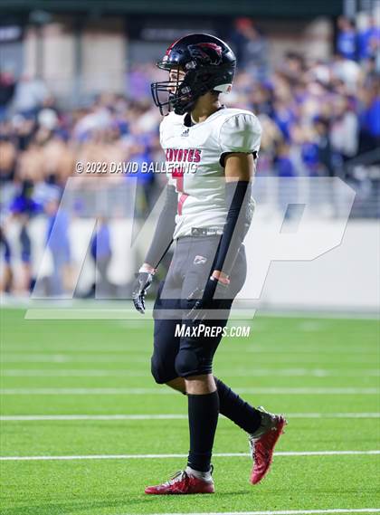 Thumbnail 2 in Decatur vs Wichita Falls (UIL 4A D1 Quarterfinal Playoff) photogallery.
