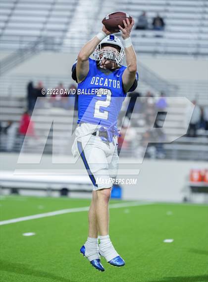 Thumbnail 3 in Decatur vs Wichita Falls (UIL 4A D1 Quarterfinal Playoff) photogallery.