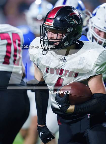 Thumbnail 3 in Decatur vs Wichita Falls (UIL 4A D1 Quarterfinal Playoff) photogallery.