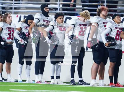 Thumbnail 2 in Decatur vs Wichita Falls (UIL 4A D1 Quarterfinal Playoff) photogallery.