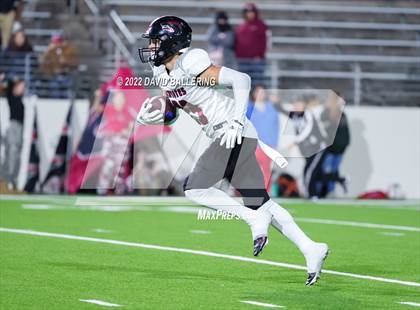 Thumbnail 2 in Decatur vs Wichita Falls (UIL 4A D1 Quarterfinal Playoff) photogallery.