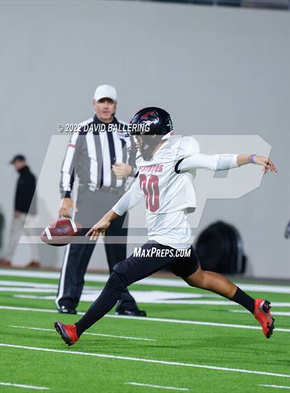 Thumbnail 2 in Decatur vs Wichita Falls (UIL 4A D1 Quarterfinal Playoff) photogallery.