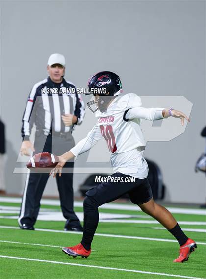 Thumbnail 1 in Decatur vs Wichita Falls (UIL 4A D1 Quarterfinal Playoff) photogallery.