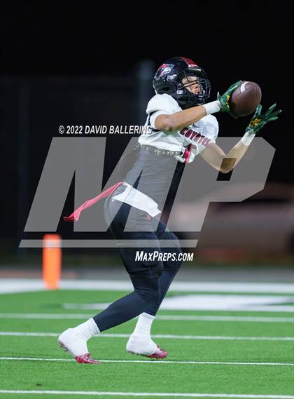 Thumbnail 2 in Decatur vs Wichita Falls (UIL 4A D1 Quarterfinal Playoff) photogallery.