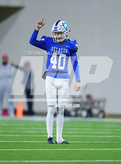 Thumbnail 3 in Decatur vs Wichita Falls (UIL 4A D1 Quarterfinal Playoff) photogallery.