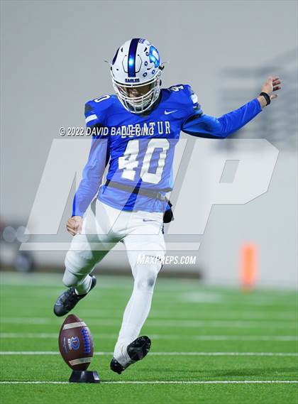 Thumbnail 1 in Decatur vs Wichita Falls (UIL 4A D1 Quarterfinal Playoff) photogallery.